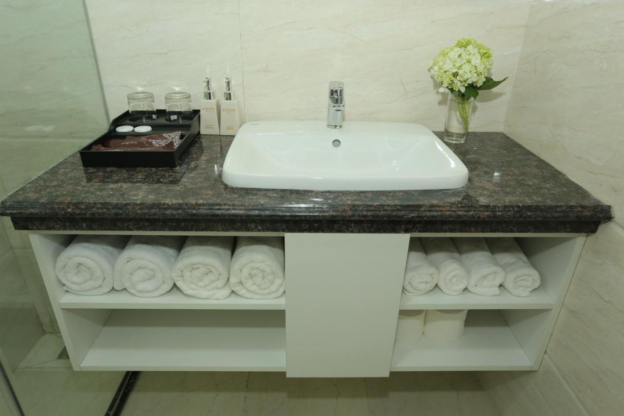 Ninh Binh Premier Hotel Bagian luar foto